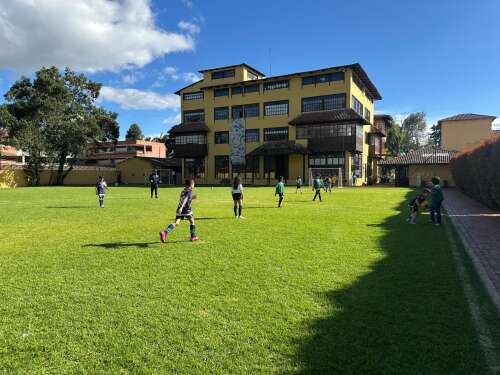The Victoria School, foto 2