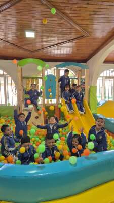 Foto Colegio El Bosque Bilingual School #2