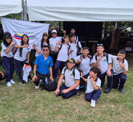 Foto Colegio Bautista #3