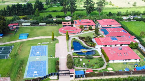Colegio Bilingüe Internacional Gimnasio Campestre Reino Británico